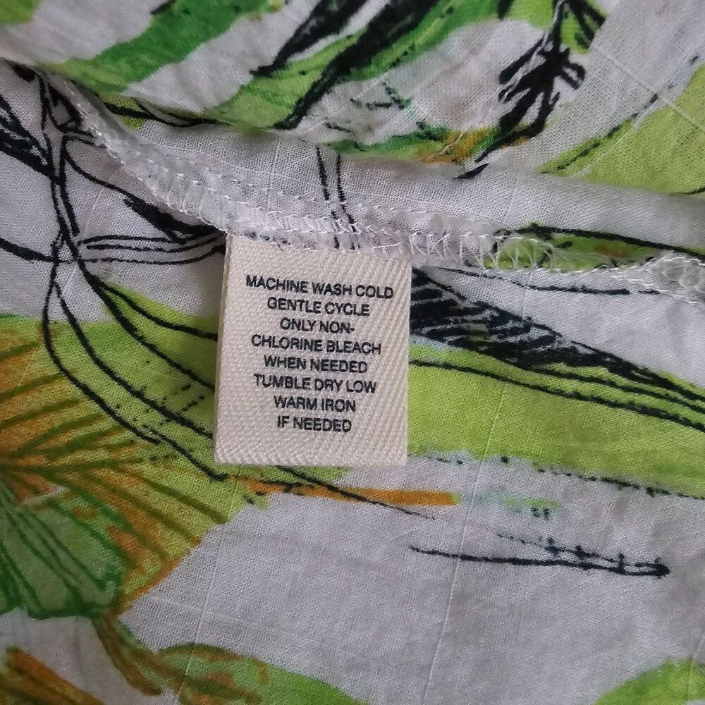 Westbound Petites Tropical Parrot Print Button-Up Short Sleeve Shirt Size PS - Picture 7 of 10